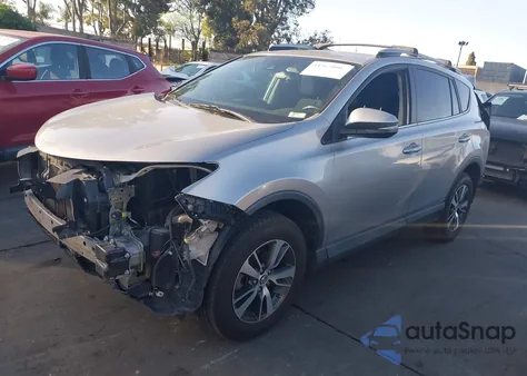 2017 Toyota Rav4 Xle z USA, uszkodzony, nr VIN 2T3WFREVXHW354052